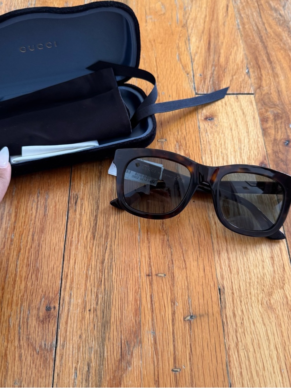 Gucci Tortoise Shell Rectangle Sunglasses with Dark Lenses